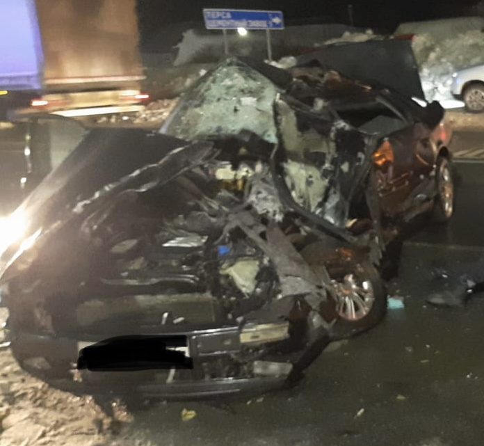 В ДТП на трассе в Вольском районе погибли 2 человека