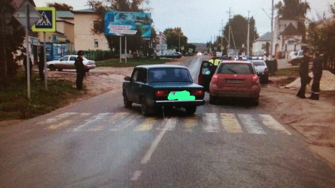 В Хвалынске женщина сбила ребенка на пешеходном переходе