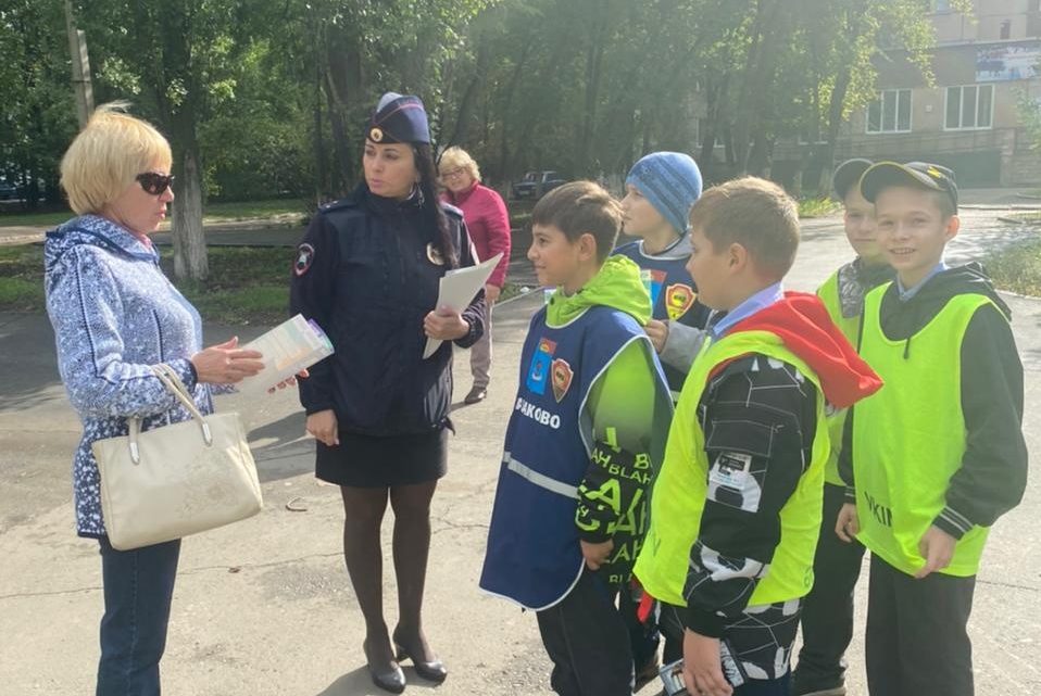 В Балаково прошла профилактическая акция «Будь заметный, пешеход!»