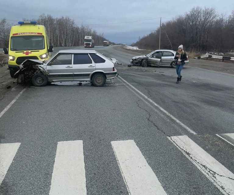 В ДТП недалеко от поворота на Балаково пострадал водитель