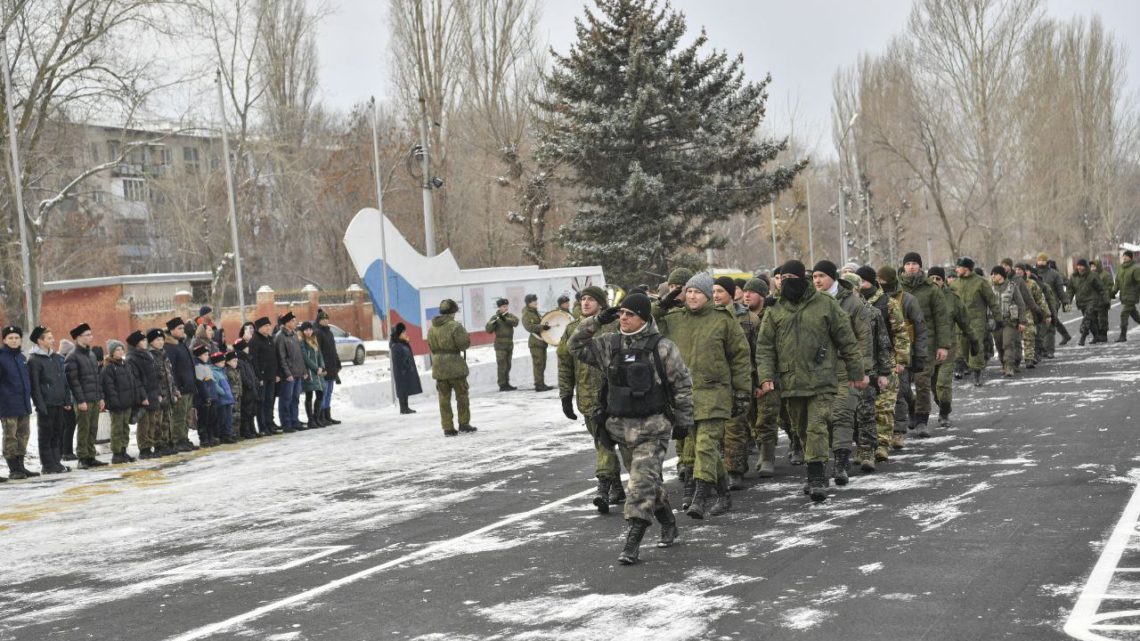 Мобилизованных из Саратовской области отправили в зону СВО