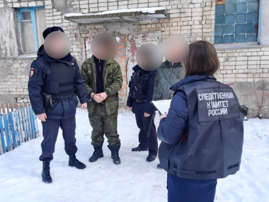Балаковцы до смерти избили мужчину и спрятали в диване