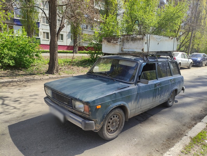 В Балаково двое парней угнали автомобиль, чтобы покататься