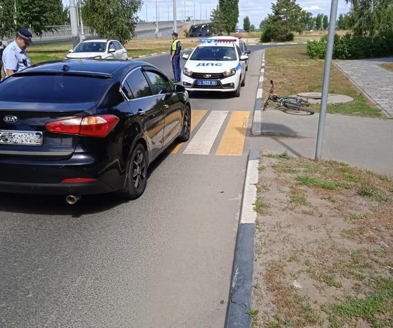 В Балаково сбили велосипедиста, ехавшего по пешеходному переходу