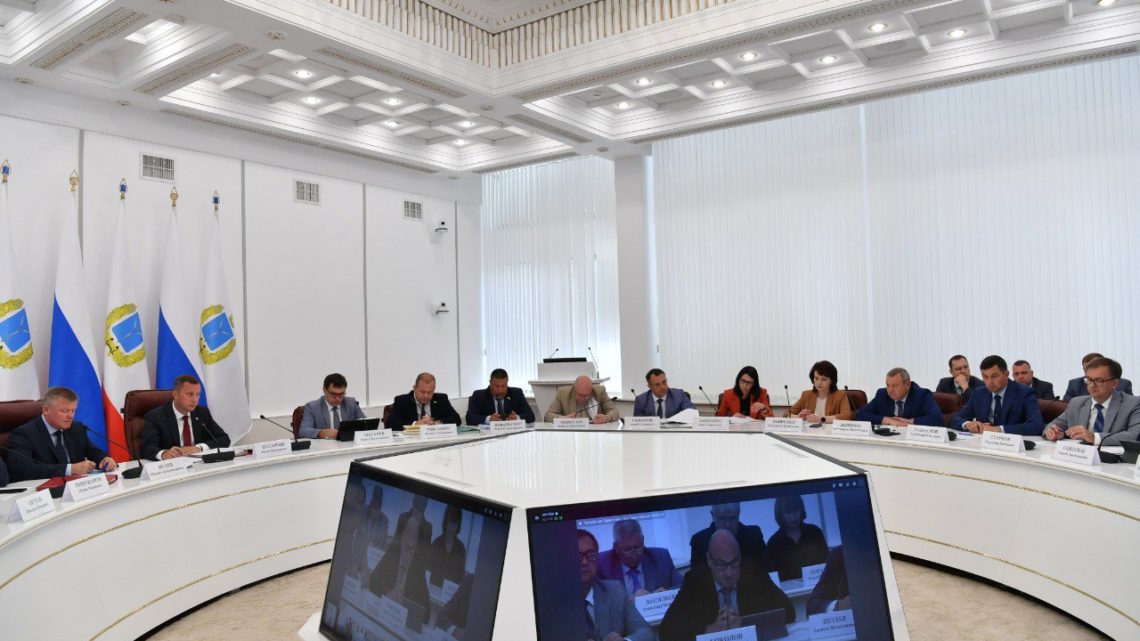 В Саратовской области в промышленности работают больше 108 тысяч человек