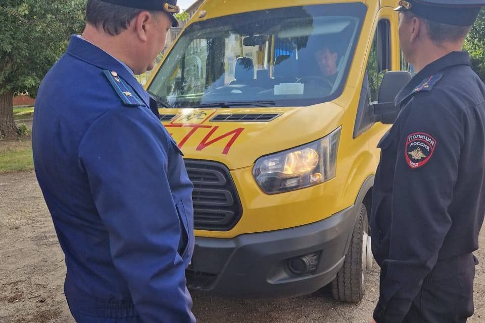 В Балаково перед учебным годом проверили школьные автобусы