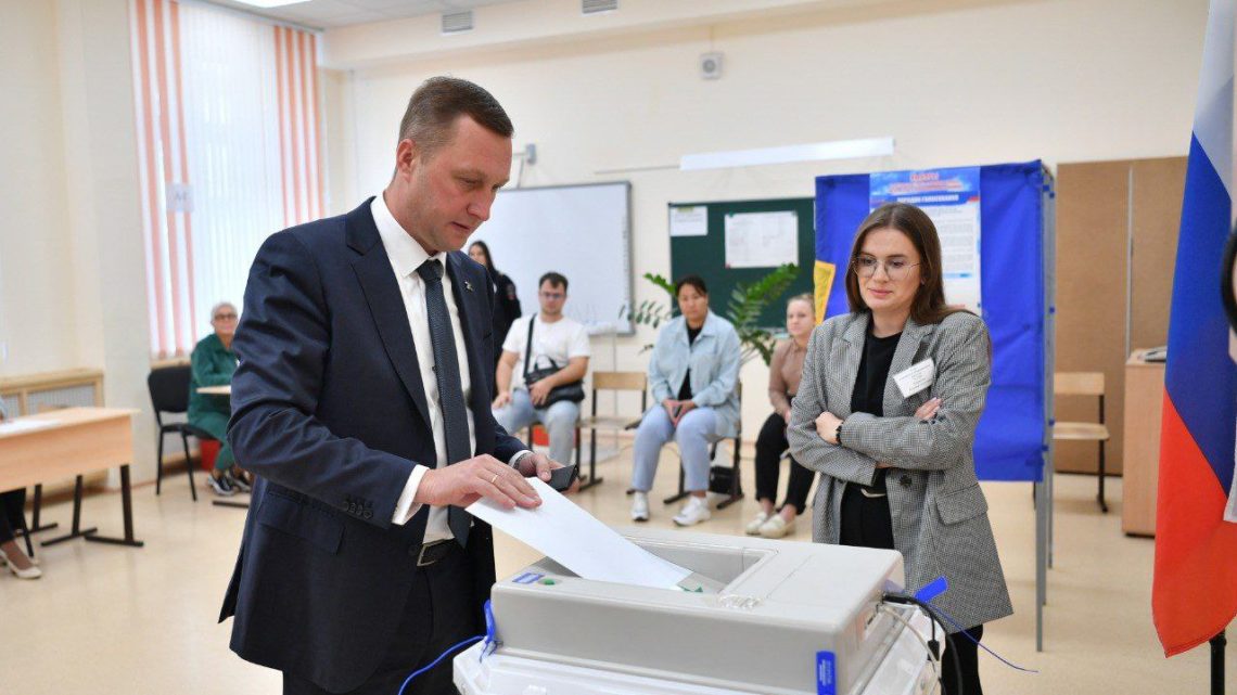 Губернатор Саратовской области проголосовал на выборах: «Свой выбор сделал. Призываю вас также найти время»