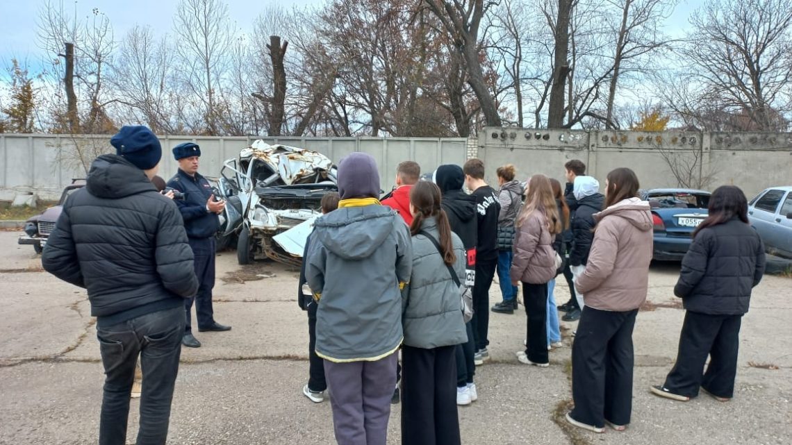 В Балаково школьникам показали, к чему приводит несоблюдение ПДД
