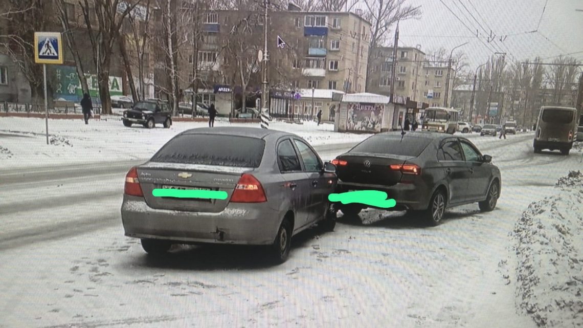 В Балаково в ДТП на Минской пострадала пенсионерка
