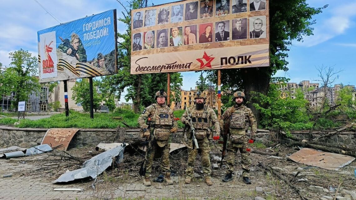 Роман Ирисов из зоны боевых действий: «По всему Бахмуту наши бойцы повесили баннеры в честь 80-летия Победы»