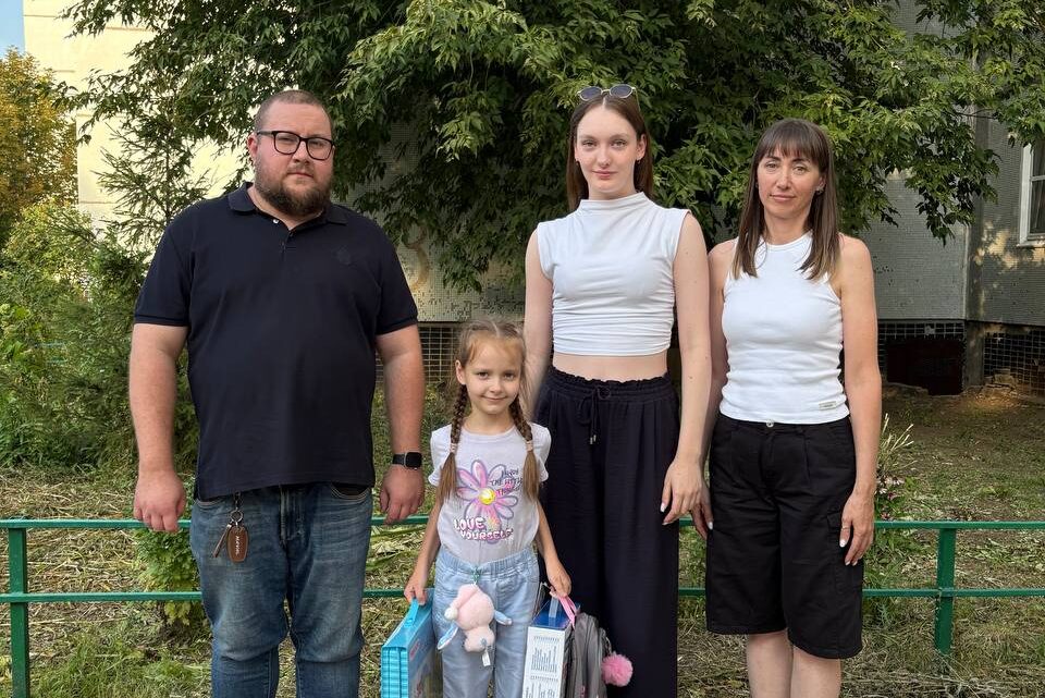 Депутат Сергей Поликарпов принял участие в акции «Собери ребенка в школу»
