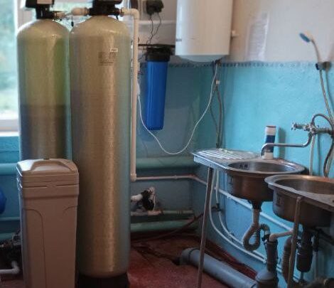 В Балаковском районе установили новое водоочистное оборудование в двух школах