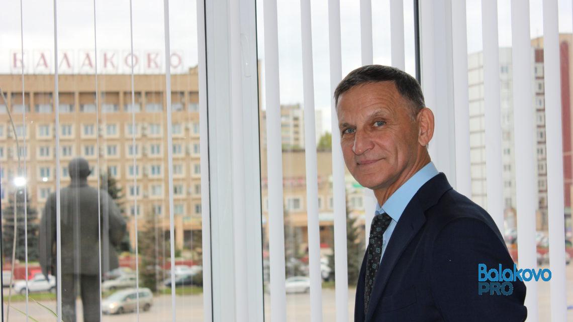 Сегодня юбилей у бывшего главы Балаковского района Ивана Чепрасова
