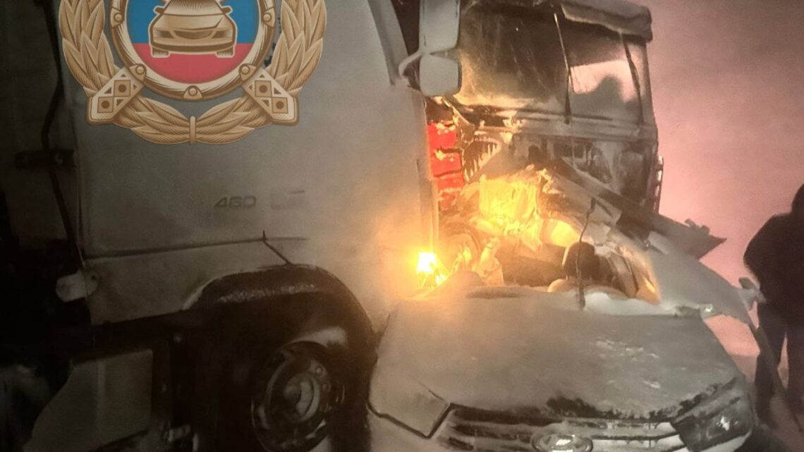 В Балаковском районе в массовом ДТП пострадали пассажиры