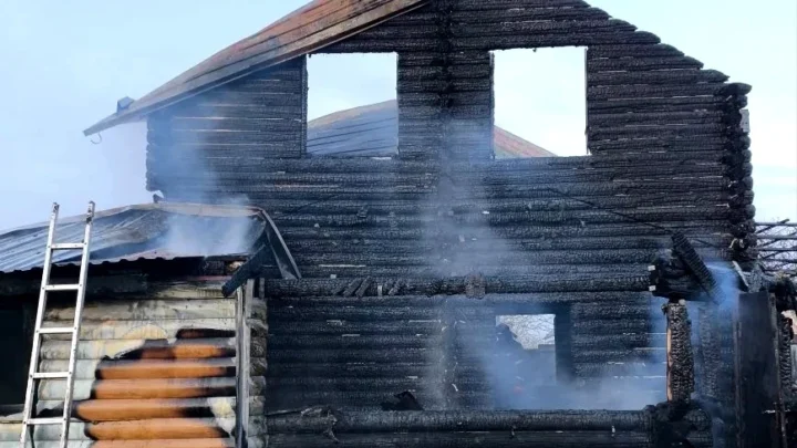 В Балаково на пожаре погибла 10-летняя девочка