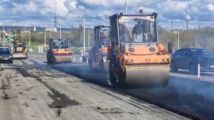 В Балаково приступили к асфальтированию дороги на мосту Победы