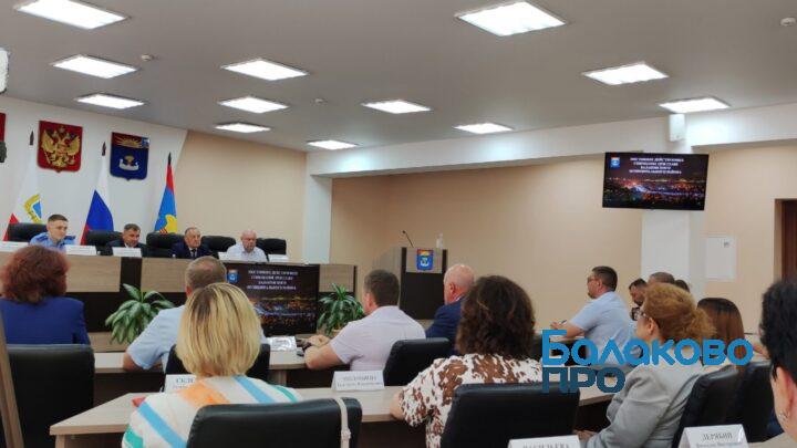 Глава Балаковского района прокомментировал ситуацию с топливом