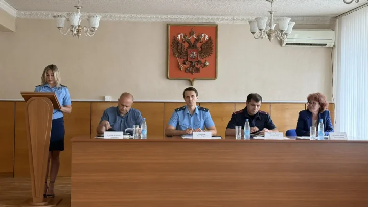 В Балаково обсудили меры борьбы с подростковой преступностью