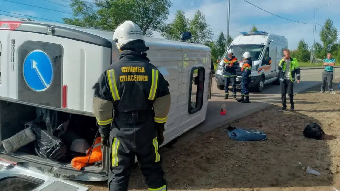 В ДТП в Саратовской области пострадали 11 человек