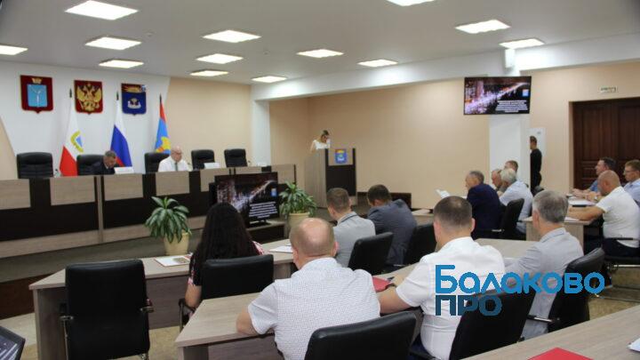 В Балаково городские депутаты проголосовали за передачу квартиры району