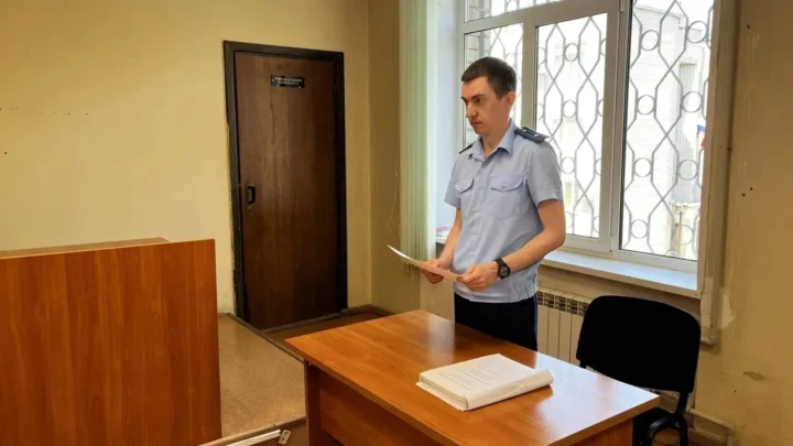 В Балаково водитель получил реальный срок за взятку