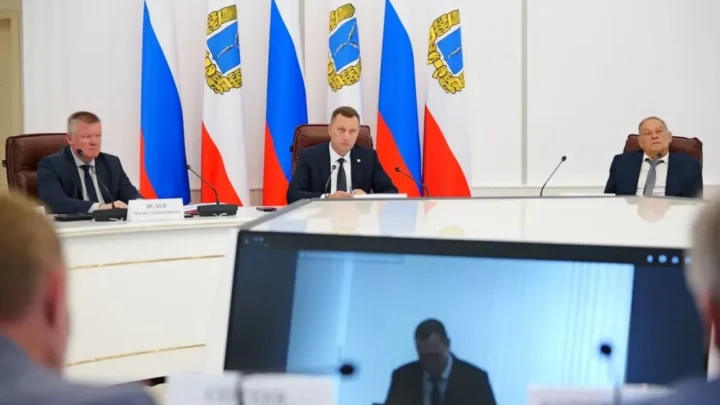 Губернатор Саратовской области назвал ситуацию с топливом непростой, но контролируемой