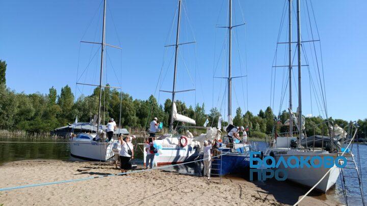 Из Саратова в Балаково. Сегодня в Саратове стартовала экспедиция «Волжские Паруса Добра»