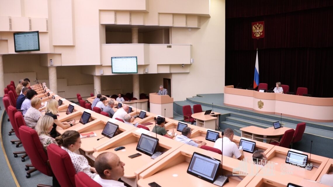 Гагик Киракосян: «В Саратовской области уточнят нормы доступности школ и детских садов»