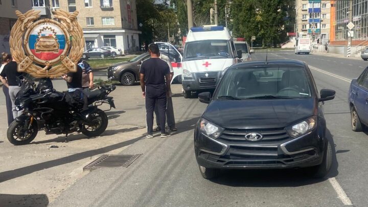 В Балаково в ДТП на Минской пострадал водитель мотоцикла