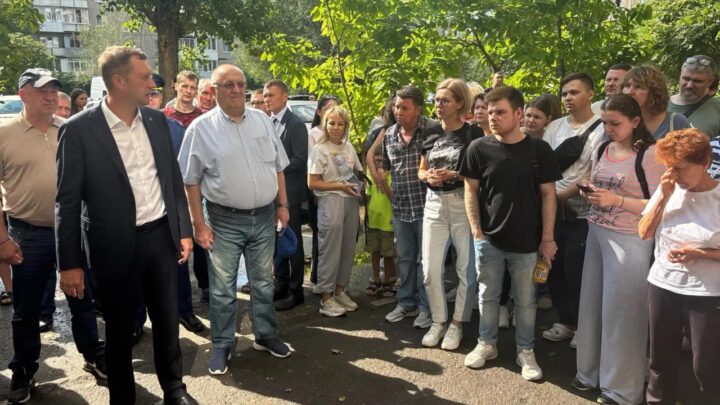 В Саратове при атаке беспилотниками пострадали несколько человек