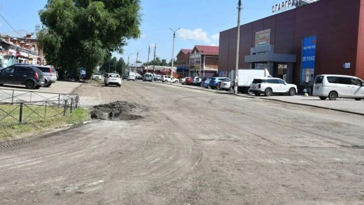 В Балаково начали ремонт дороги на Пролетарской