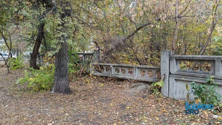 Заборы, ларьки, уборка мусора и снега. Не слишком ли далеки новые правила благоустройства города Балаково от реальности?