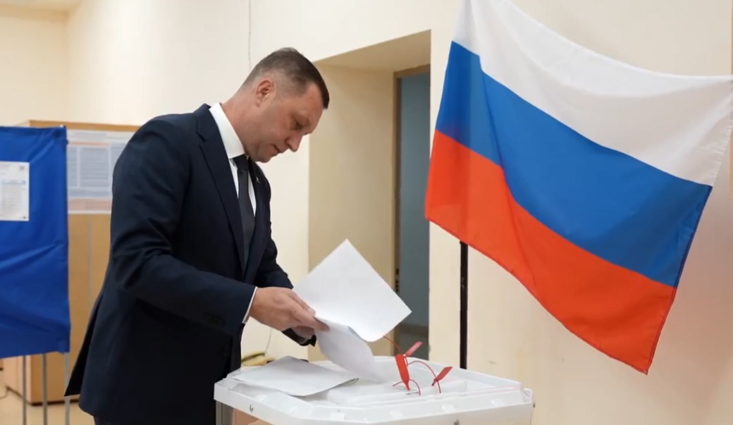Губернатор Саратовской области Роман Бусаргин проголосовал на выборах депутатов Госдумы