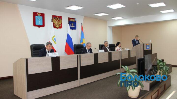 В Балаково депутаты ходатайствуют о награждении медика